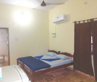 J S Holiday Apartment, Goa 2